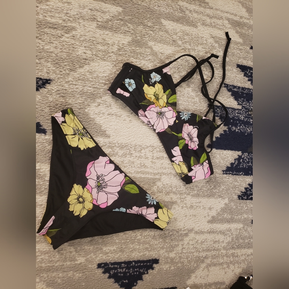 PINK Floral Bikini Set Size Small